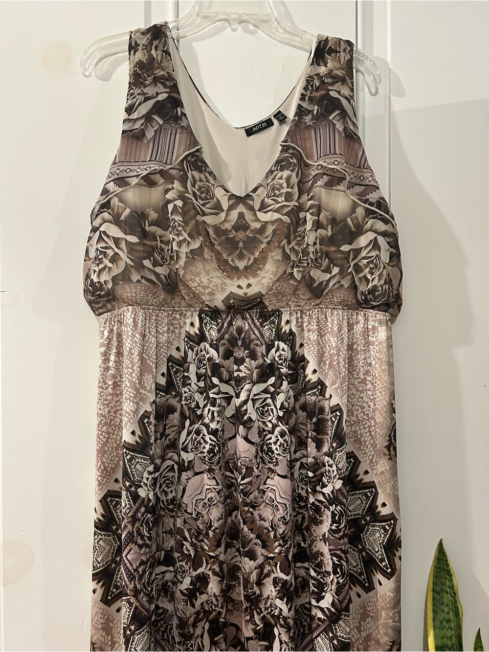 Apt. 9 Taupe and Blush Floral Print Sleeveless Maxi Dress